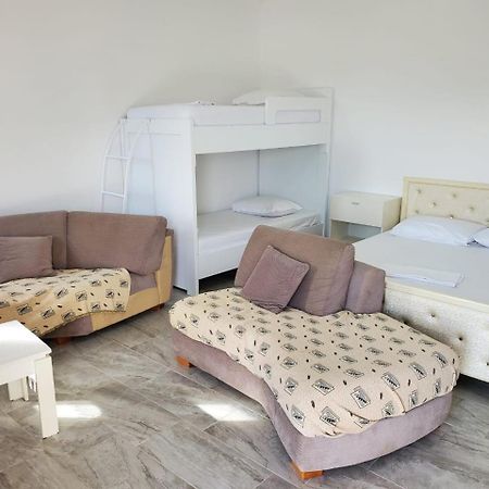 Luigi S Fairyview Apartment Саранда Екстер'єр фото
