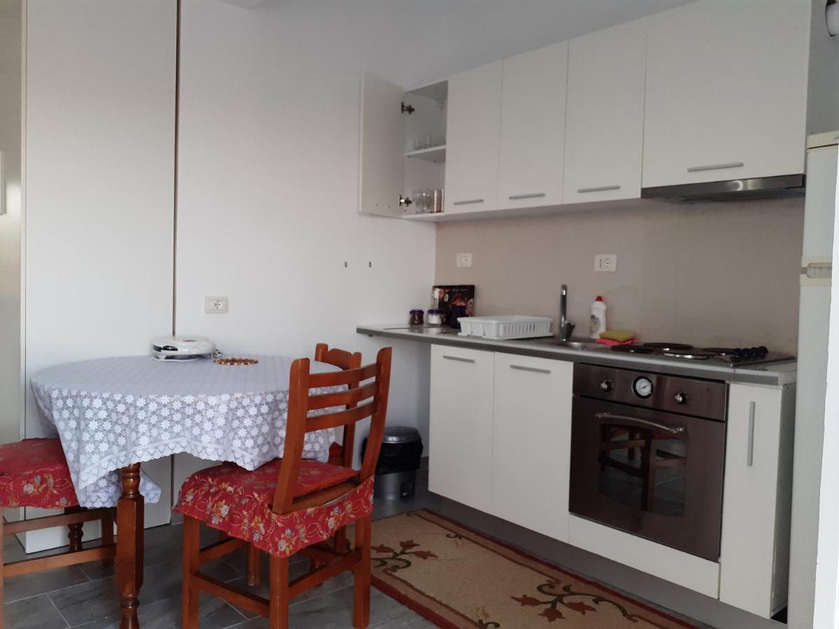 Luigi S Fairyview Apartment Саранда Екстер'єр фото