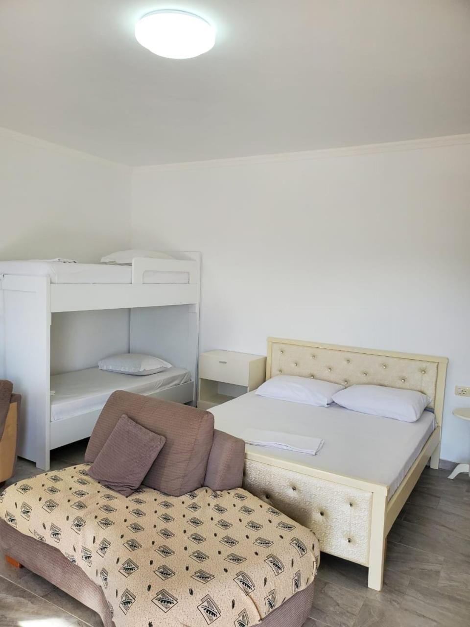 Luigi S Fairyview Apartment Саранда Екстер'єр фото