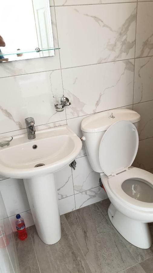 Luigi S Fairyview Apartment Саранда Екстер'єр фото